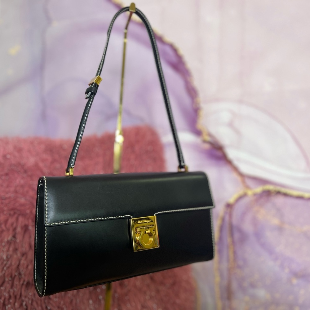 ❌SOLD❌ Salvatore Ferragamo Gancini Lock Flap Leather Shoulder Bag